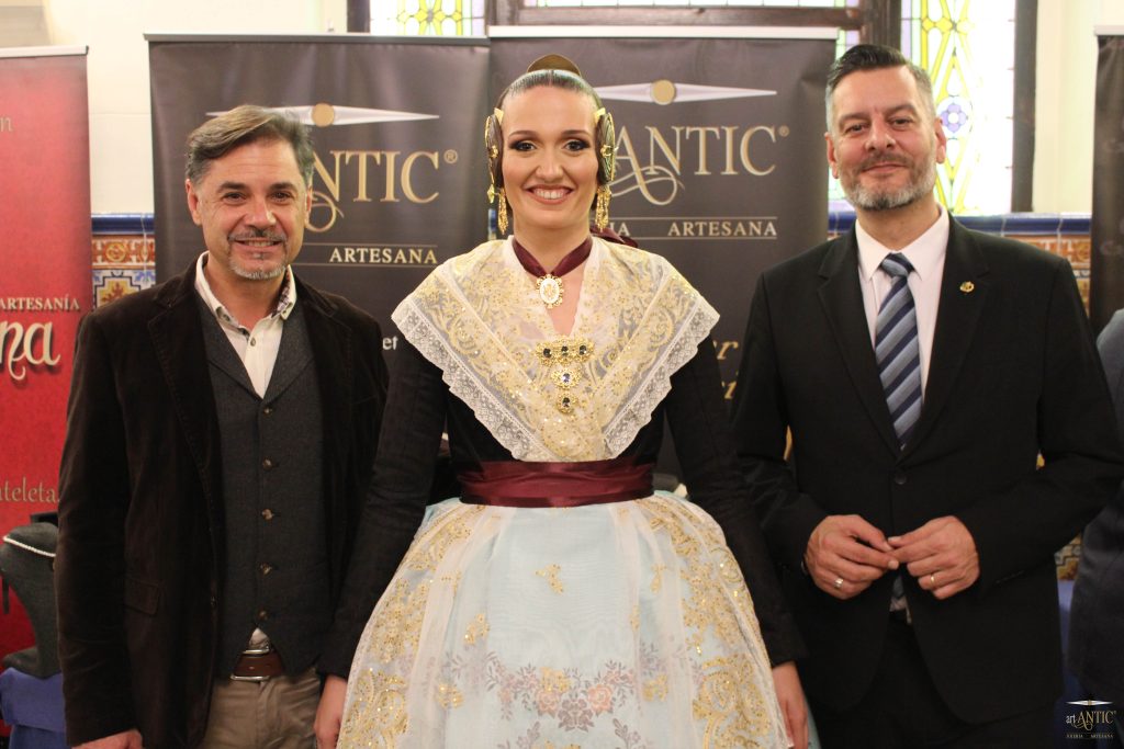 Aderezos de fallera Art Antic