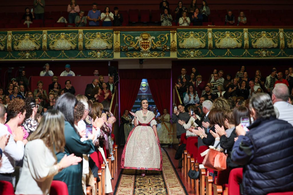 aderezos de fallera Art Antic