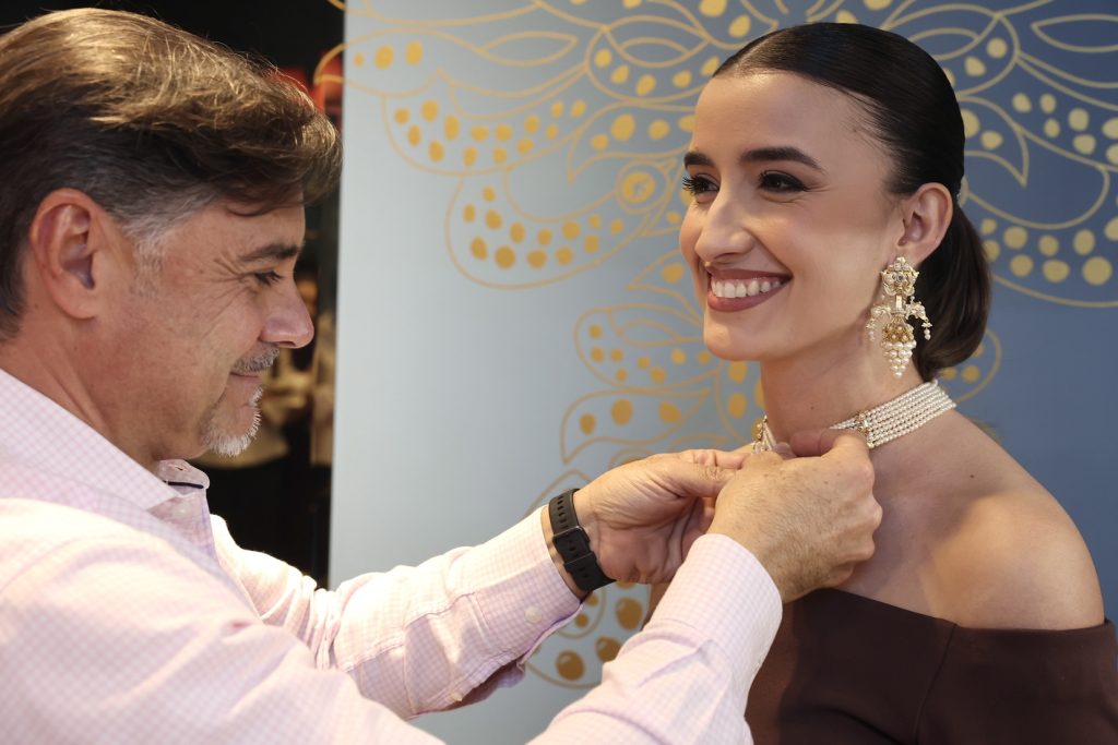 aderezos de fallera Art Antic