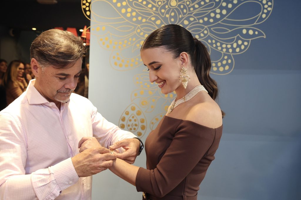 aderezos de fallera Art Antic