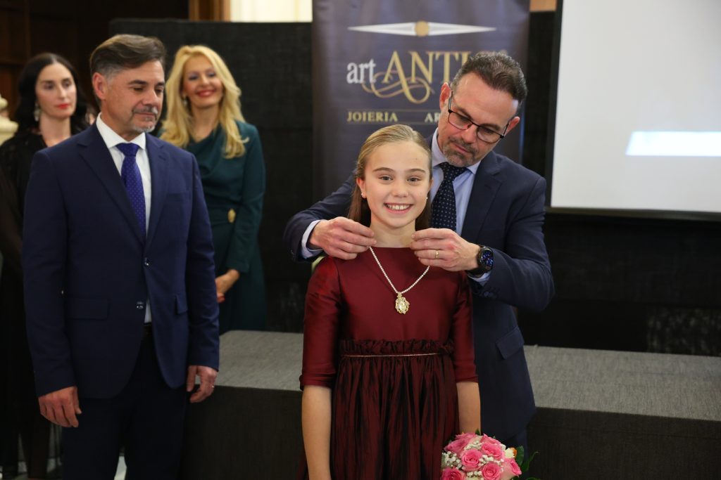 aderezos de fallera Art Antic