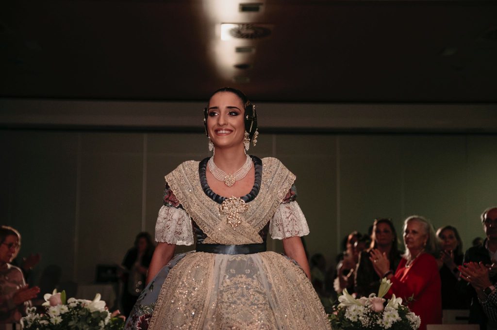 Aderezos de Fallera Art Antic