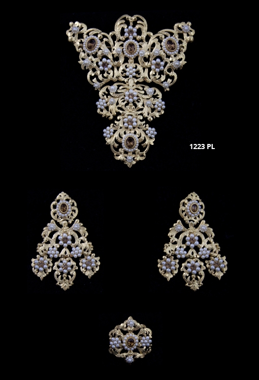 1223 Aderezos de plata
